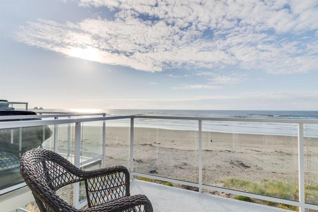 Rockaway Beach Vibes,Waterfront Oceanfront Rockaway Beach House Near Downtown,Wifi, Washer Dryer Buitenkant foto